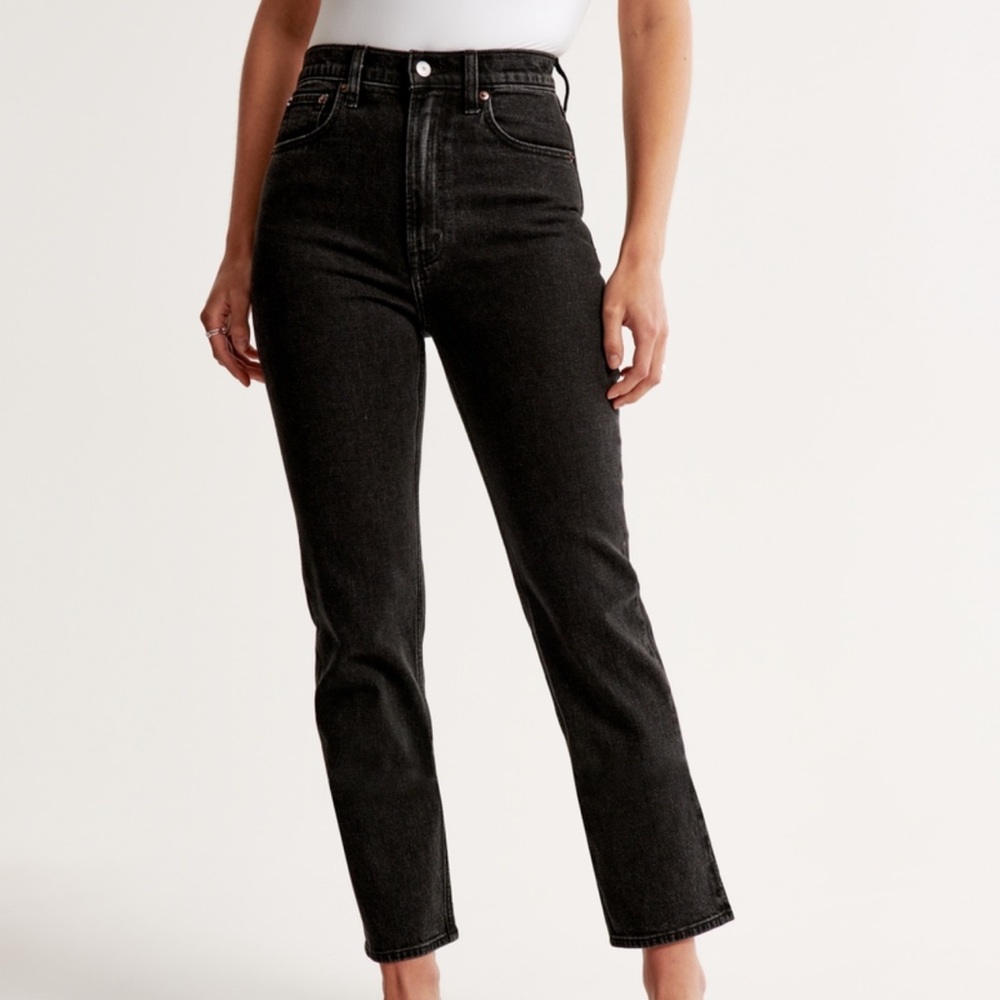 Abercrombie Ultra High Rise Ankle Straight Jeans